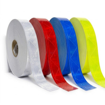 Dây phản quang nhựa bền, họa tiết tam giác 5cm x 50m PQ12, Màu vàng